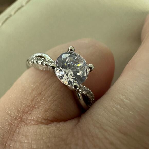 1.0 ct Moissanite Stone Ring with Papers Includes Sliding Adjustable Band - Picture 10 of 11